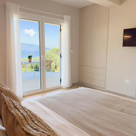 Paradise 빌라 사미